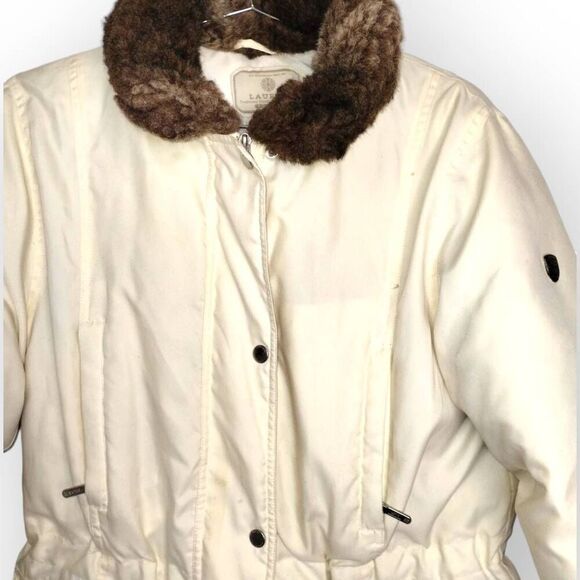 Lauren Ralph Lauren Down Jacket Womens Sz Small Puffer Faux Fur Ivory Zip Preppy - Picture 8 of 14